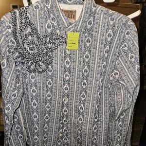 💰 Vintage Red Brand Mens Shirt Long Sleeve Size Small. BOGO DEAL.